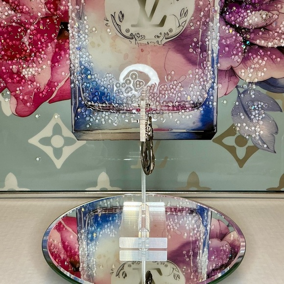 Silver Antique Brushed Metal Horseshoe Sparkling Iridescent Rhinestone Earrings - Picture 3 of 4